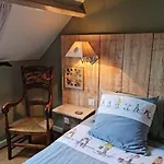 Chateau Le Colombier