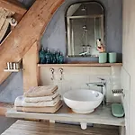 Hébergement de vacances Chateau Le Colombier