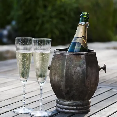 乐科隆比耶度假屋 Brevands